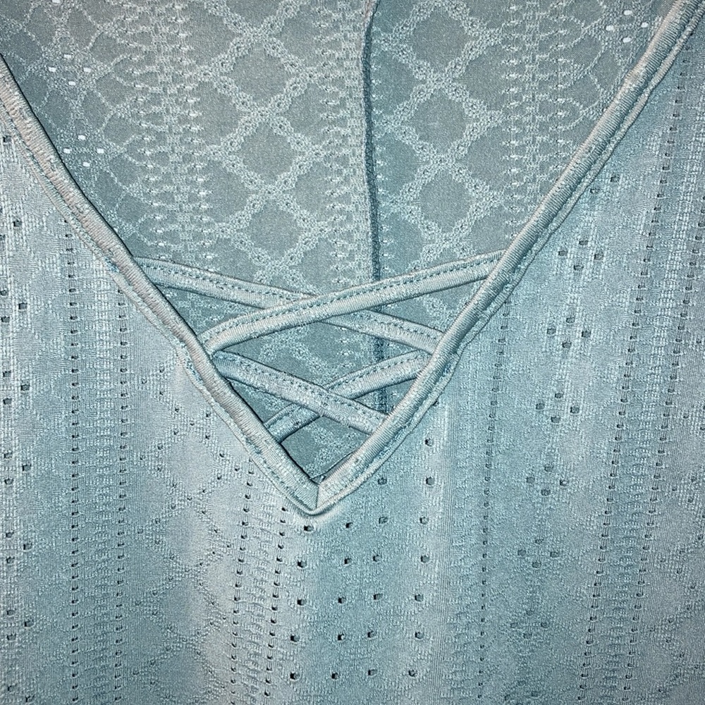 SLEEVELESS TOP - Picture 2 of 6